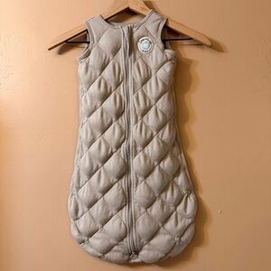 Dreamland weighted sleep sack medium 6-12 months gray